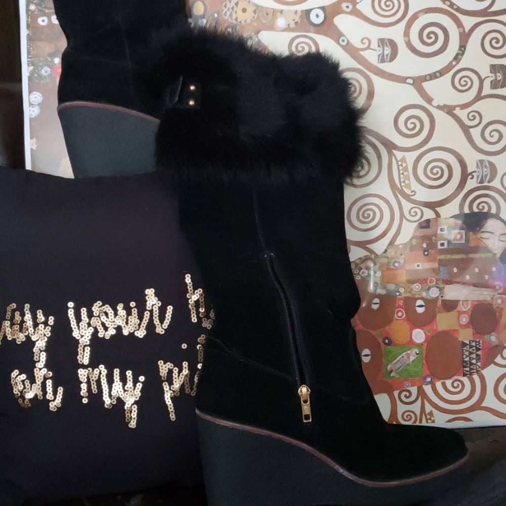 Fur top,black suede Ugg boots with wedge hill